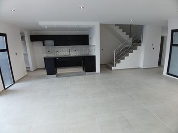 VENDE DÚPLEX A ESTRENAR EN CIPOLLETTI, 3 DORMITORIOS
