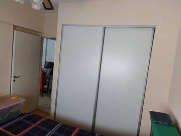 VENTA DEPARTAMENTO 2 AMBIENTES  LUMINOSO CON COCHERA Y BALCON, APTO CREDITO