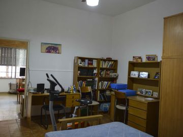 Casa en Ludueña - Apto crédito - Cochera - Una sola planta