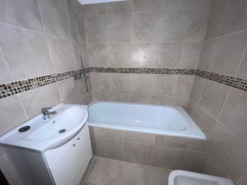 VENTA APTO CREDITO PH TRES AMBIENTES CON COCHERA EN FLORIDA VICENTE LOPEZ