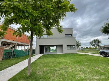 Casa en  venta en Barrio San Pablo Pilar Del Este