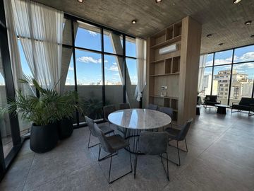Departamento de 3 ambientes a estrenar. Full Amenities.