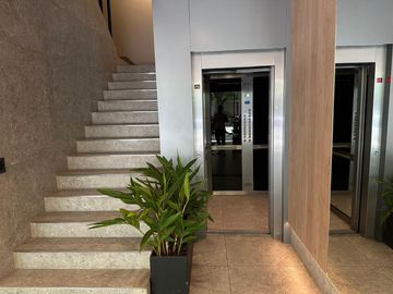 Departamento de 3 ambientes a estrenar. Full Amenities.