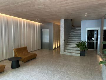 Departamento de 3 ambientes a estrenar. Full Amenities.