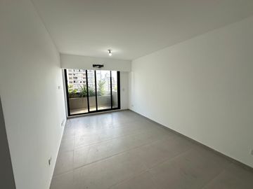 Departamento de 3 ambientes a estrenar. Full Amenities.