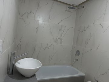 Departamento de 3 ambientes a estrenar. Full Amenities.