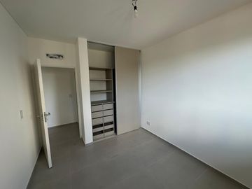 Departamento de 3 ambientes a estrenar. Full Amenities.