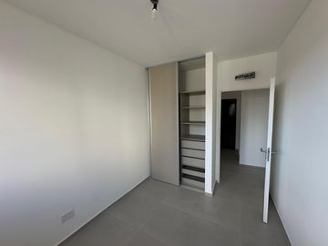 Departamento de 3 ambientes a estrenar. Full Amenities.
