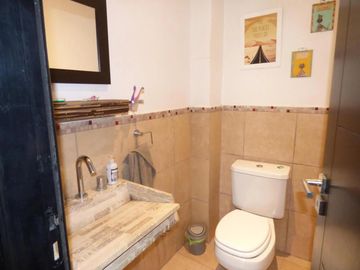 Casa en Manuel B Gonnet zona Villa Castells, 2 Dor.