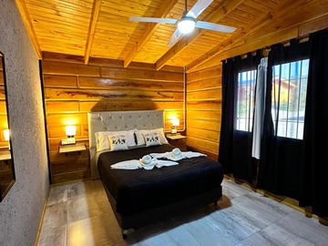 COMPLEJO DE CABAÑAS EN SANTA MONICA - CALAMUCHITA