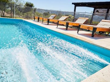 COMPLEJO DE CABAÑAS EN SANTA MONICA - CALAMUCHITA