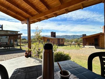 COMPLEJO DE CABAÑAS EN SANTA MONICA - CALAMUCHITA