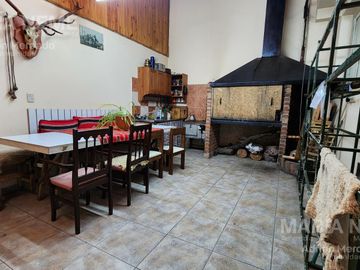 Casa y Taller zona urbana Bariloche en venta - Oportunidad