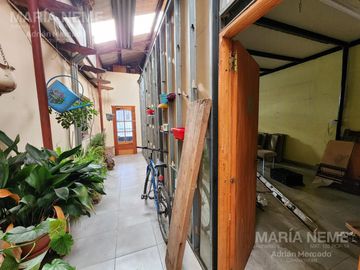 Casa y Taller zona urbana Bariloche en venta - Oportunidad