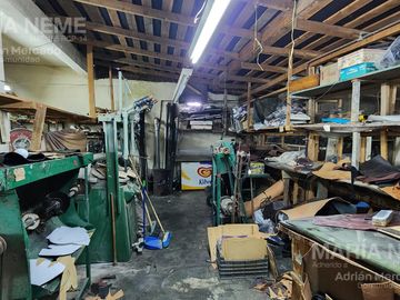 Casa y Taller zona urbana Bariloche en venta - Oportunidad
