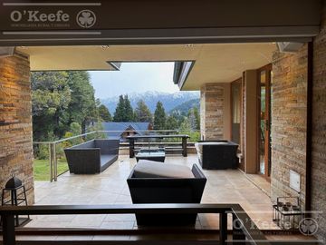 Casa en  venta 7 ambientes en Arelauquen  Lote R8