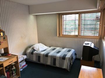 Casa de 2 plantas, en Venta en Zona Plaza Moreno