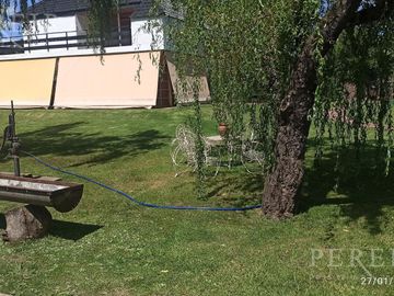 VENTA - Única en su estilo Casa - 4 dormitorios - De Vicenzo Grande
