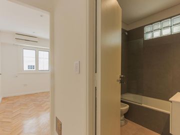 Venta Departamento 3 ambientes Recoleta Balcon
