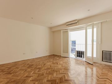 Venta Departamento 3 ambientes Recoleta Balcon