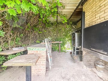 Casa en venta - Barrio Fincas de San Vicente Chacras