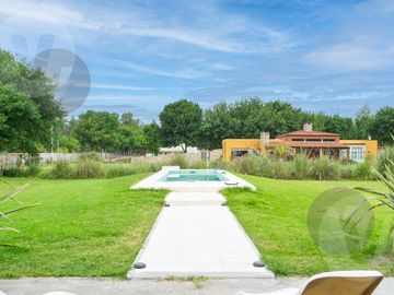 Casa en venta - Barrio Fincas de San Vicente Chacras