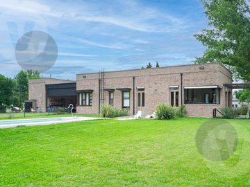 Casa en venta - Barrio Fincas de San Vicente Chacras