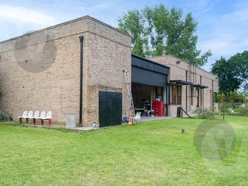 Casa en venta - Barrio Fincas de San Vicente Chacras