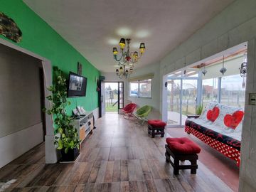 Hermosa casa en venta 3 ambientes Doomselar Chico con pileta