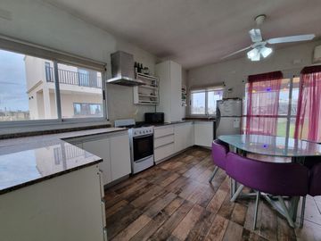 Hermosa casa en venta 3 ambientes Doomselar Chico con pileta