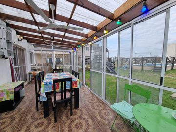 Hermosa casa en venta 3 ambientes Doomselar Chico con pileta