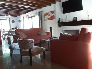 Casa - Victoria