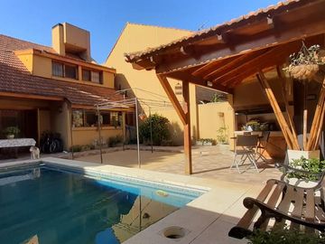 Casa - Victoria