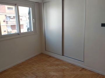 Venta Departamento en Barrio Norte 3 ambientes, piso 8 al frente