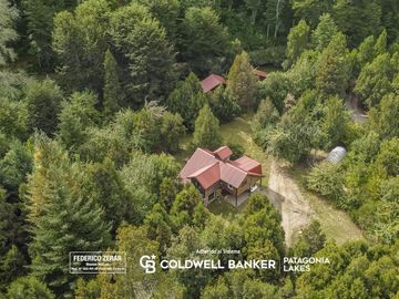 VENTA - Casa más 3 cabañas en Av. Bustillo Km 19, Bariloche