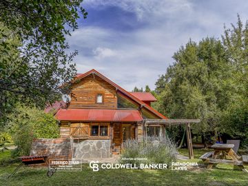 VENTA - Casa más 3 cabañas en Av. Bustillo Km 19, Bariloche