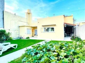 Casa en venta - 4 Dormitorios 2 Baños - 314Mts2 - General Belgrano
