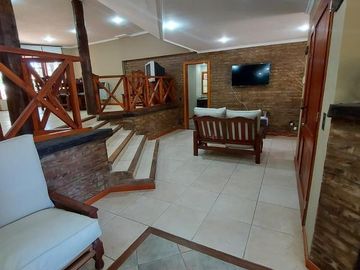 Casa en venta - 4 Dormitorios 3 Baños - Cochera - 970Mts2 - Cariló