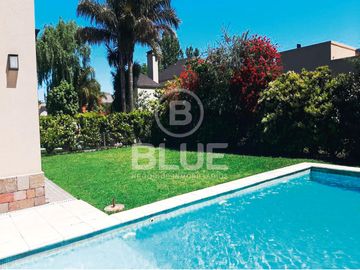 Casa Venta Canning El Rocio 7 Ambientes y Piscina