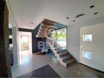 Casa Venta Canning El Rocio 7 Ambientes y Piscina