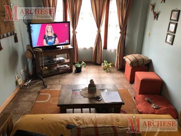 Casa  2 plantas en  Venta Castelar