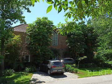 Venta Casa - Los Laureles Ramal Pilar Km 39