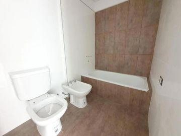 VENTA EXCELENTE 2 AMBIENTES A ESTRENAR EN AV. TRIUNVIRATO 2963, CABA