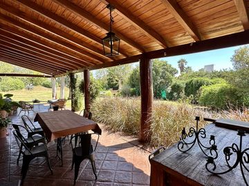 Casa a la venta en Lomas de la Carolina