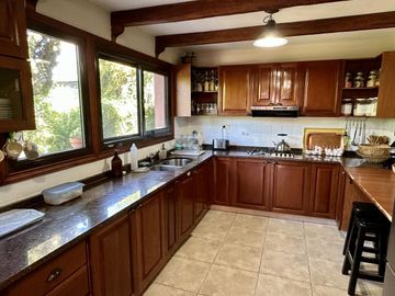 Casa a la venta en Lomas de la Carolina