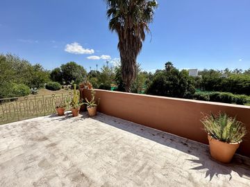 Casa a la venta en Lomas de la Carolina