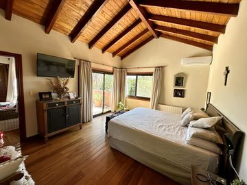 Casa a la venta en Lomas de la Carolina