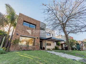 Venta casa 5 Ambientes en Haras María Victoria