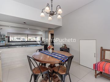 Venta casa 5 Ambientes en Haras María Victoria