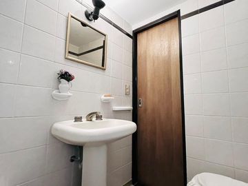 Venta PH con cochera en Caballito